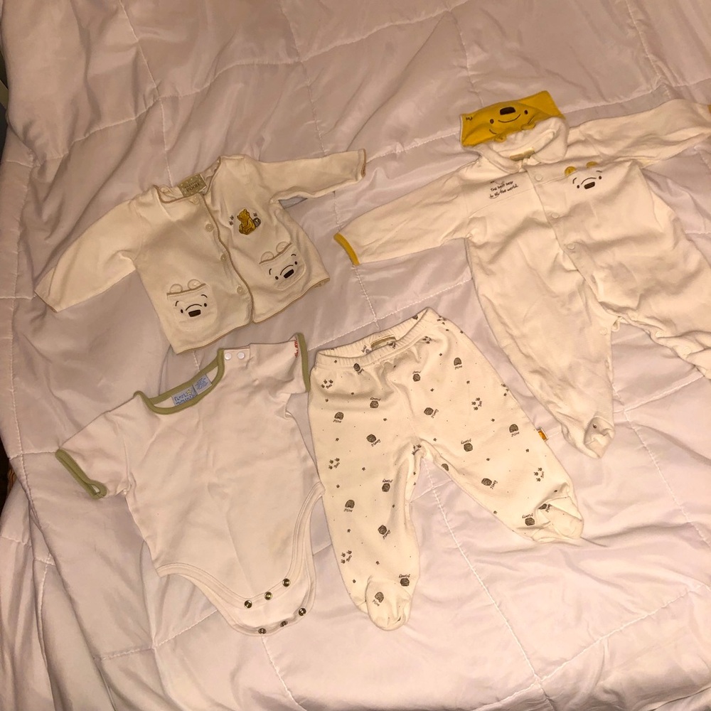 Disney Pooh Bear set: sleeper, onesie, jacket and pants, green trim, honey pots